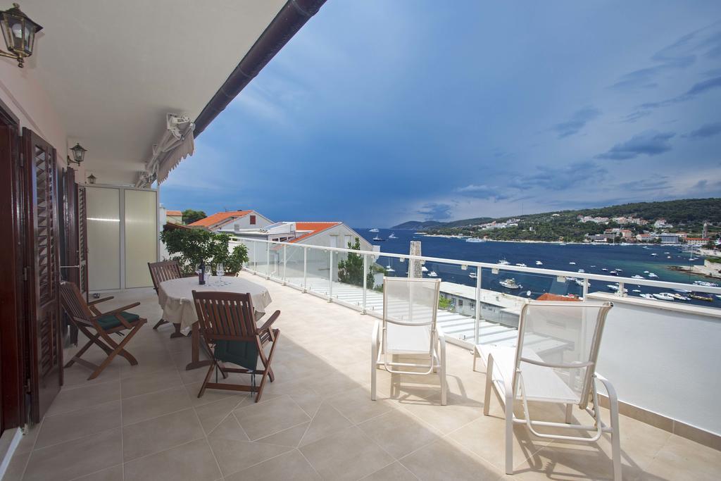 Seaview Guesthouse - Zf Hvar Hvar Town Esterno foto