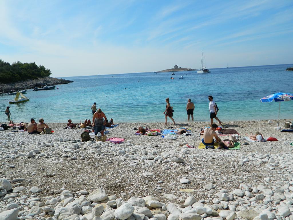 Seaview Guesthouse - Zf Hvar Hvar Town Esterno foto